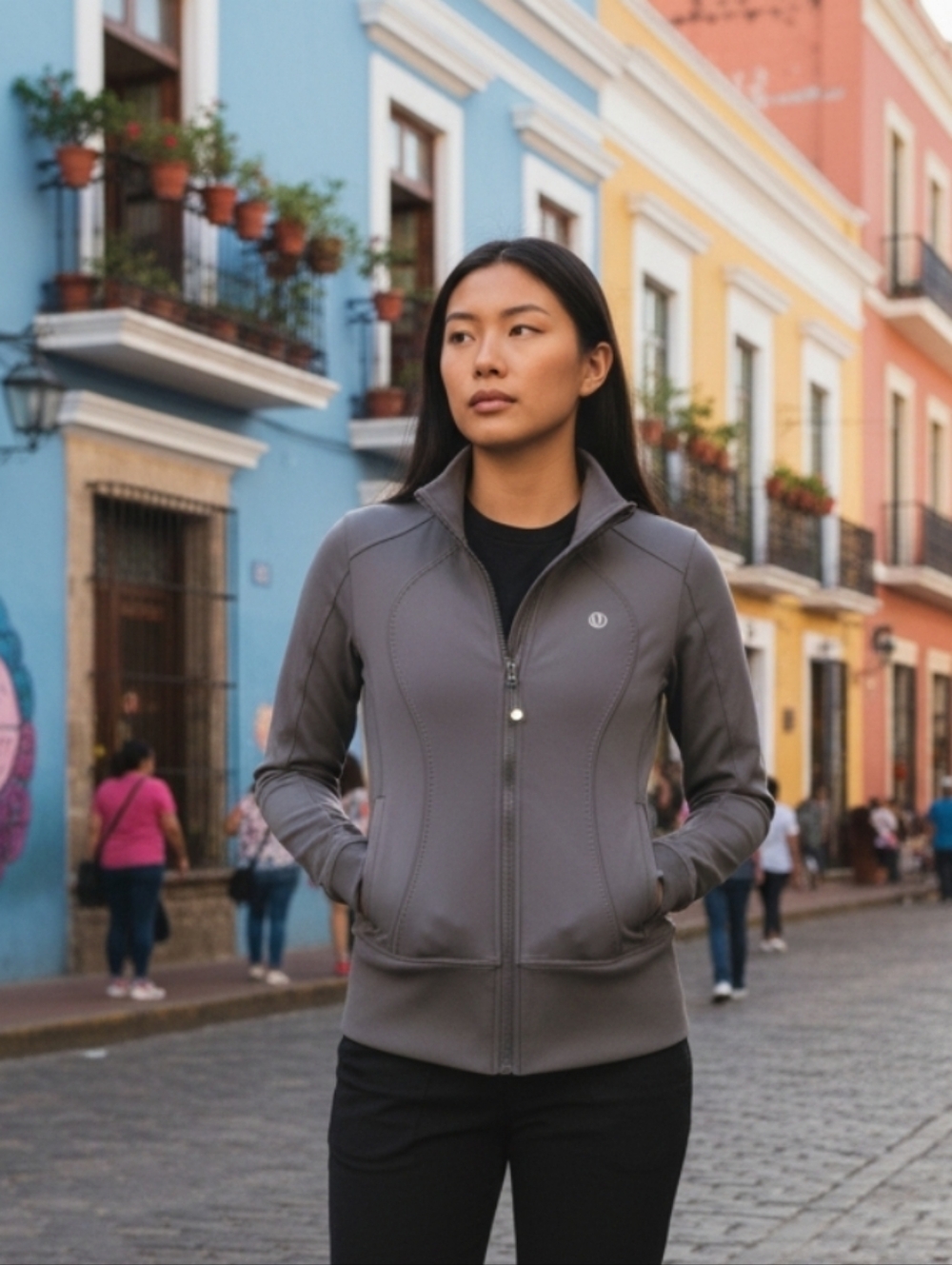 Lulullemon Women's Grey Zip-Up Utility Jacket with Sculpted Seams